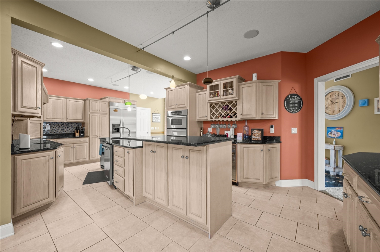 2349 Riverside Pointe Drive Property Photo 14
