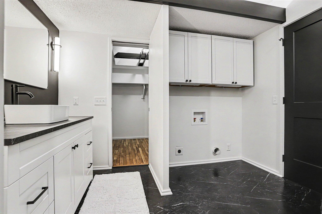 3907 Cricket Lane Property Photo 27