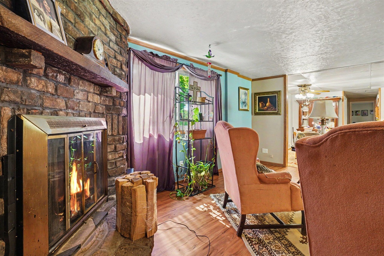 18988 32nd Street Property Photo 6