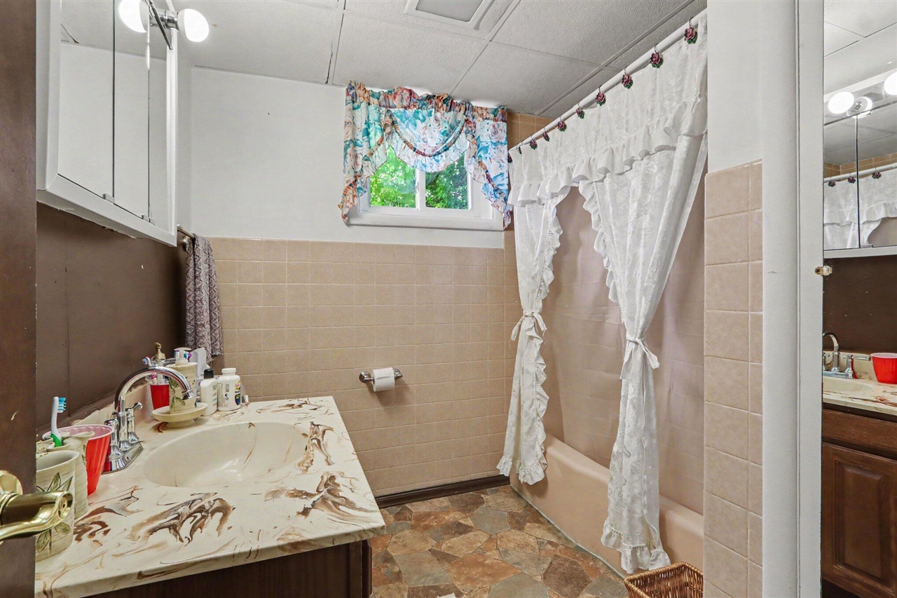 18988 32nd Street Property Photo 10