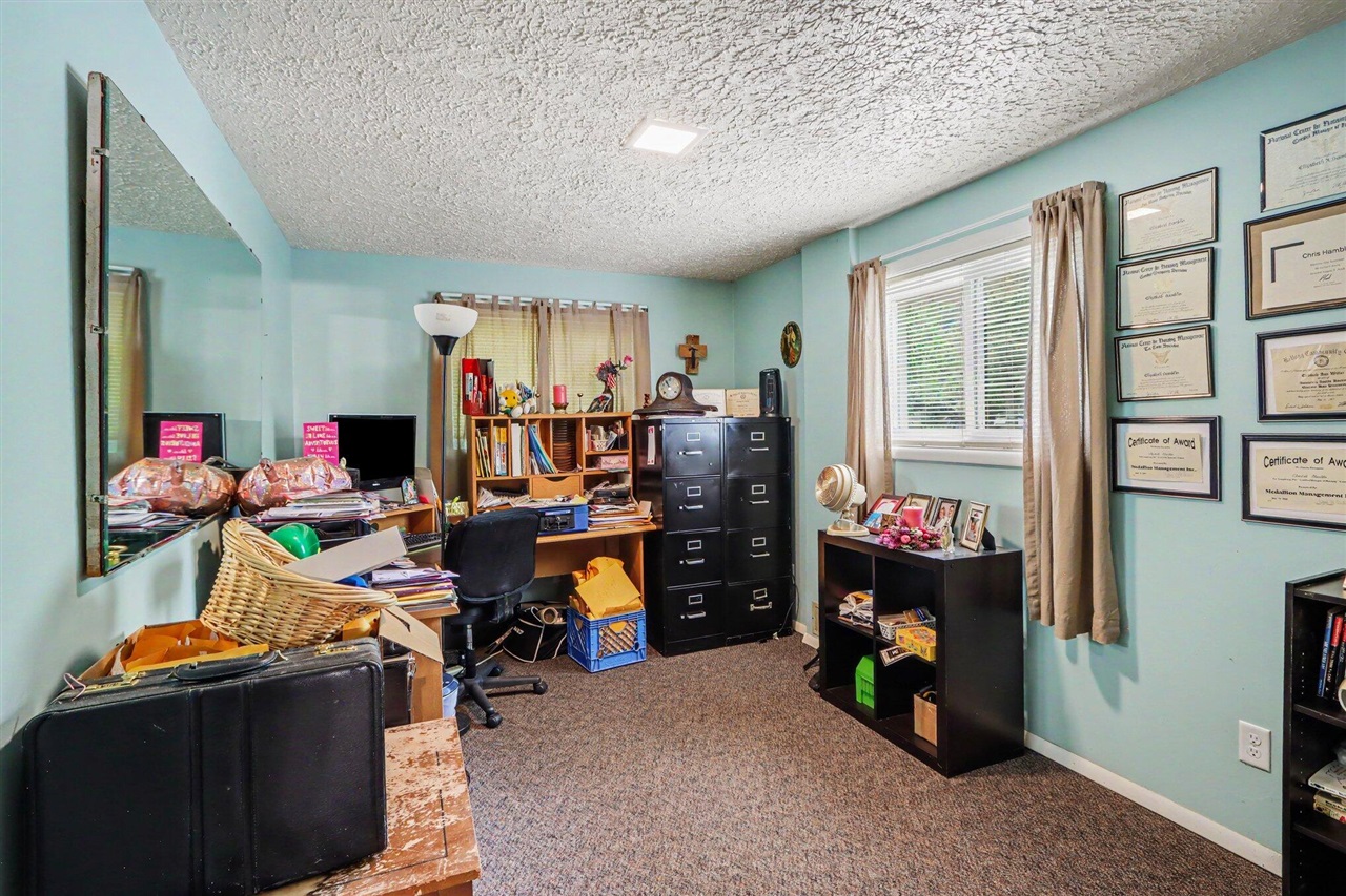 18988 32nd Street Property Photo 12