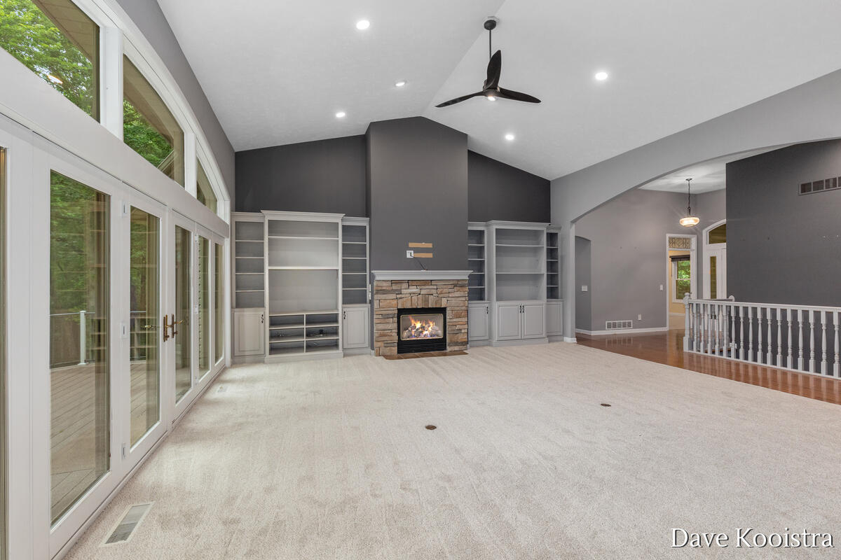 5133 Streamside Court Property Photo 12