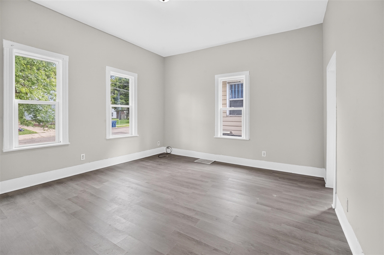 53 S Wabash Avenue Property Photo 16