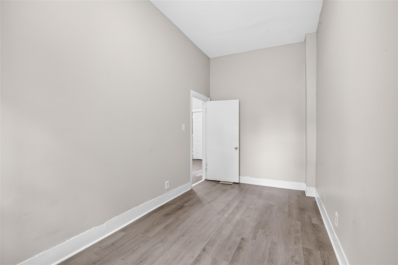 53 S Wabash Avenue Property Photo 23
