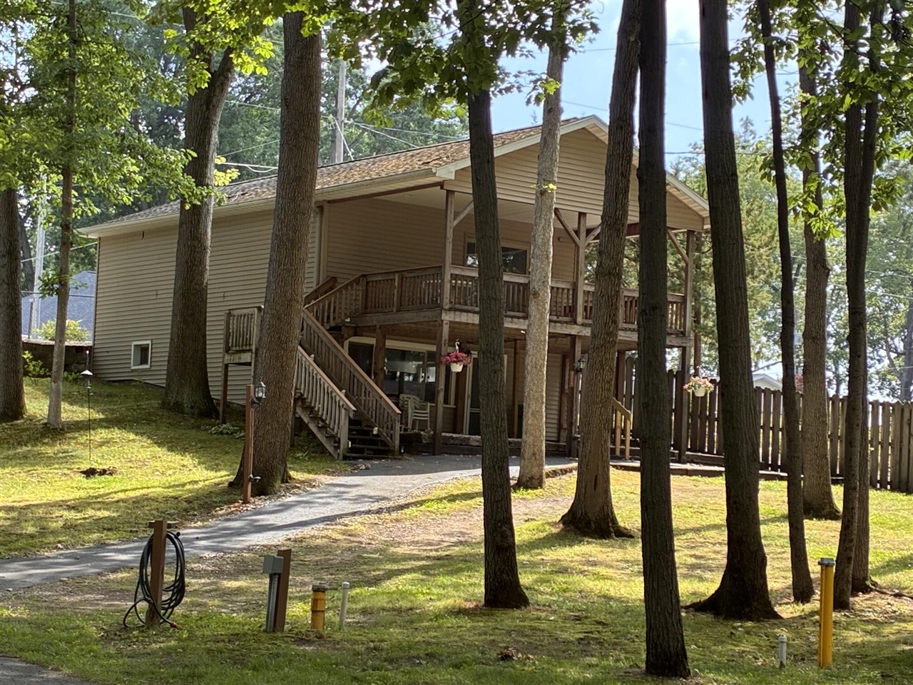 731 Bayside Lane Property Photo 24