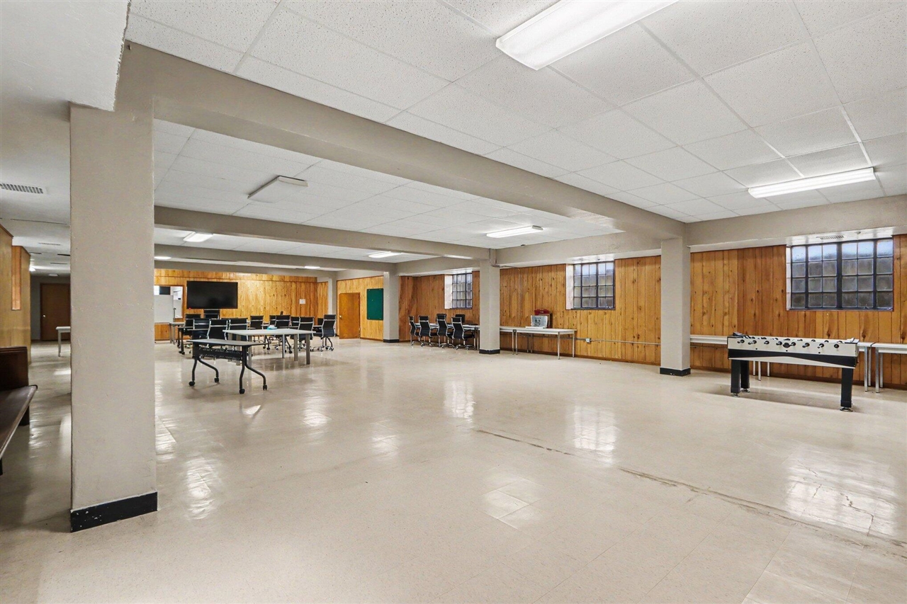 245 Court Street Property Photo 18