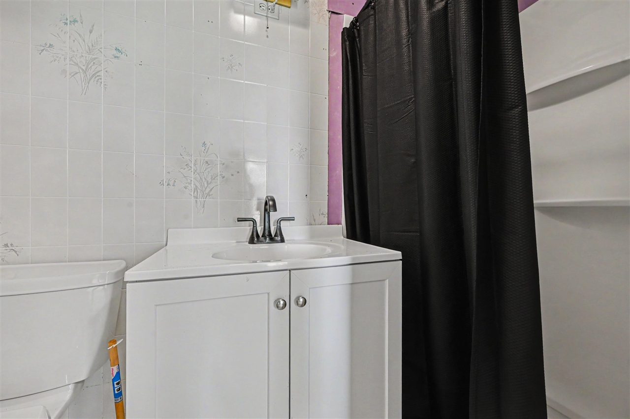 16077 M-216 Property Photo 14