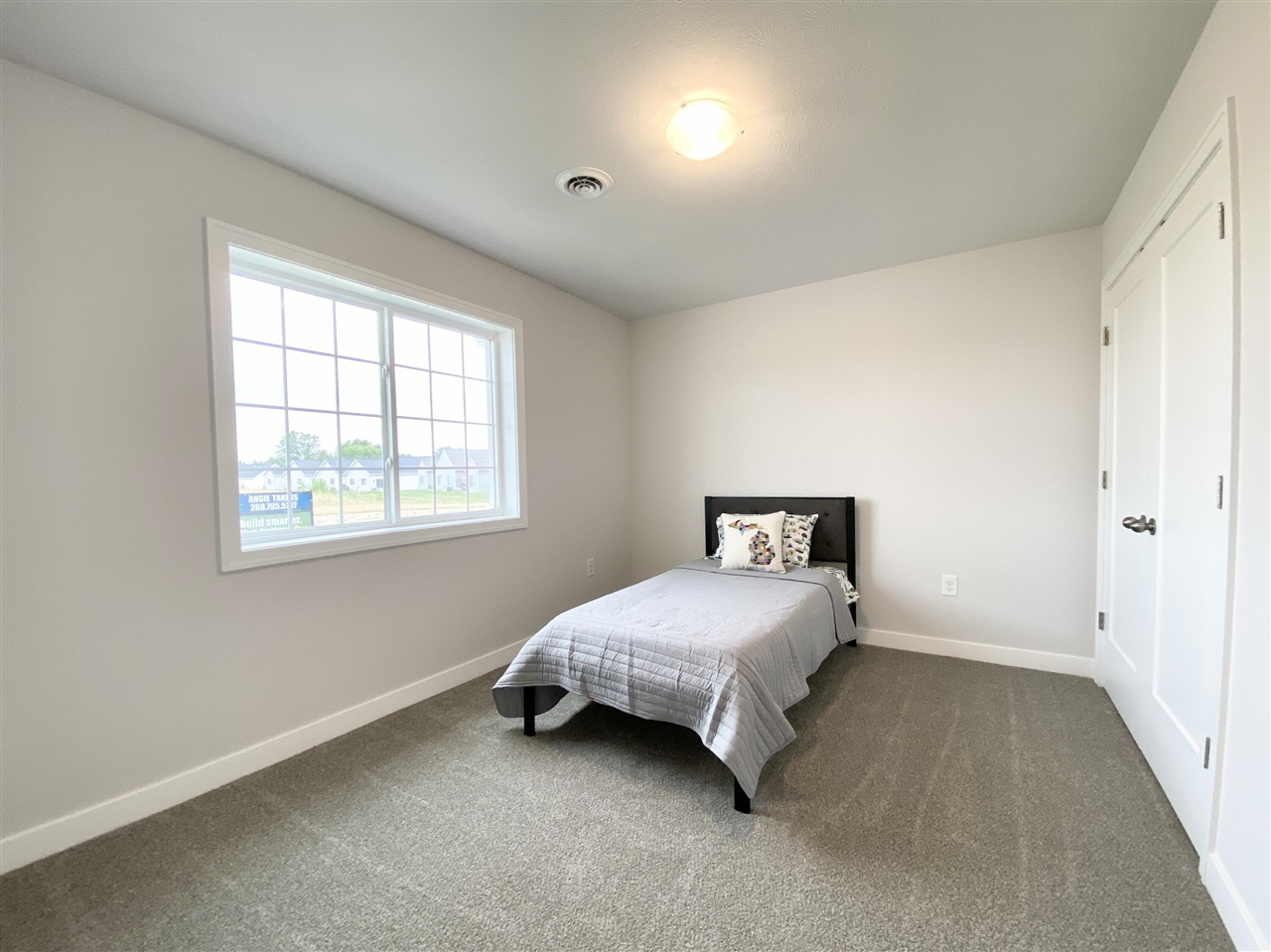 4293 Highpoint Drive Property Photo 6