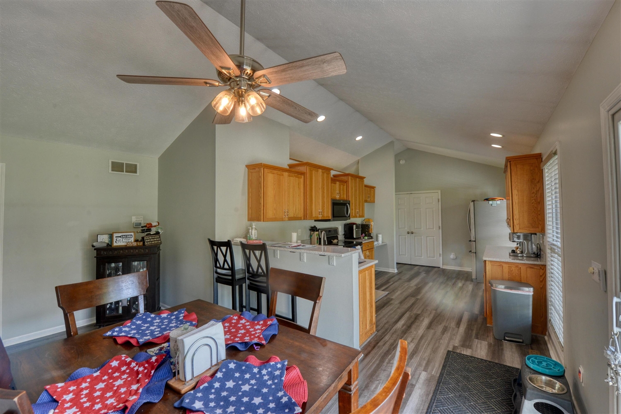 3860 Gateway Lane Property Photo 17