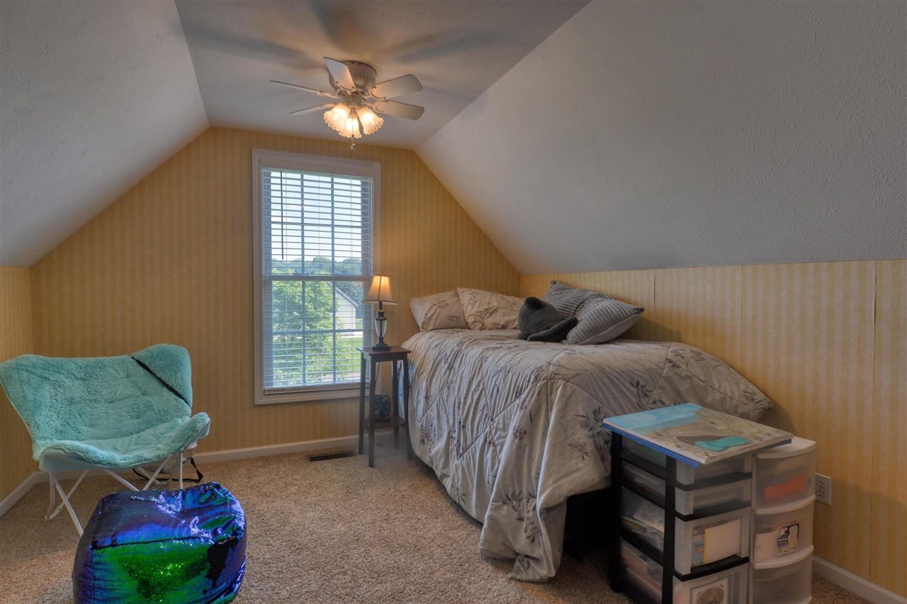 3860 Gateway Lane Property Photo 25
