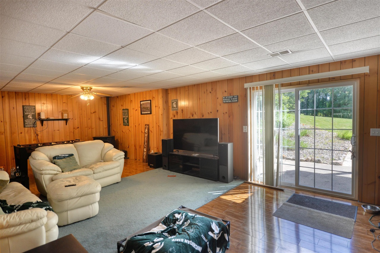 3860 Gateway Lane Property Photo 32