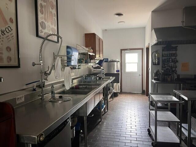1200 Lakeshore Property Photo 13