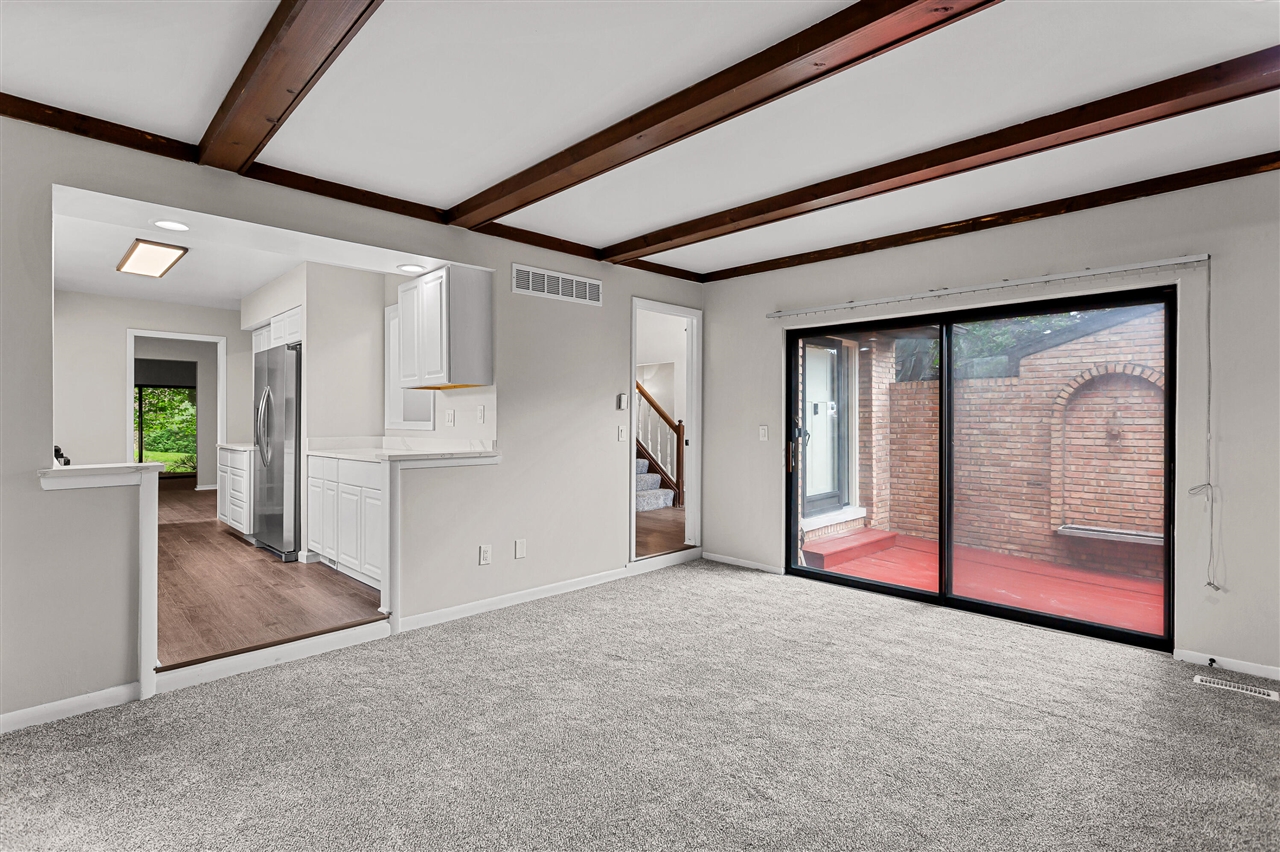 2260 Bordeaux Street Property Photo 18