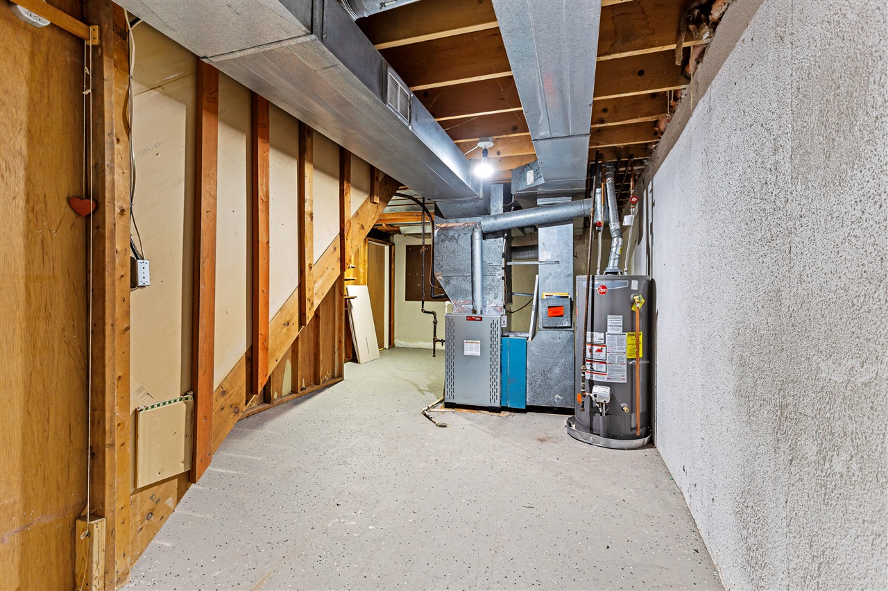 2260 Bordeaux Street Property Photo 48
