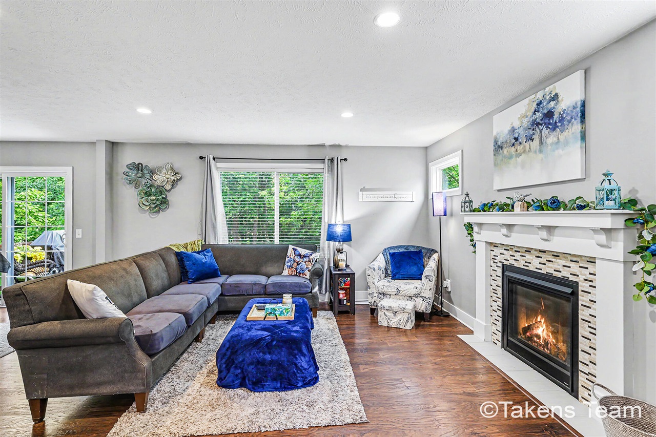 4336 Norway Street Property Photo 5