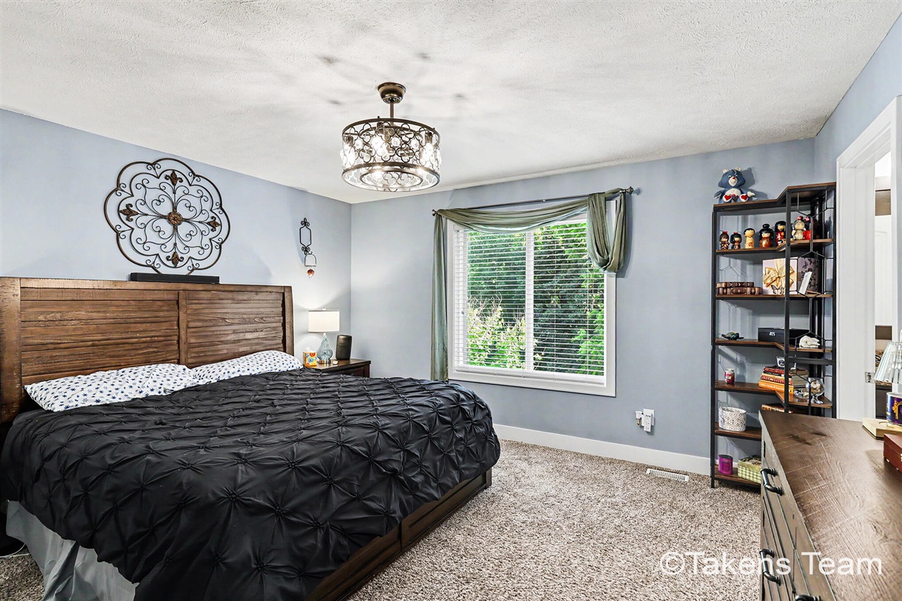 4336 Norway Street Property Photo 12