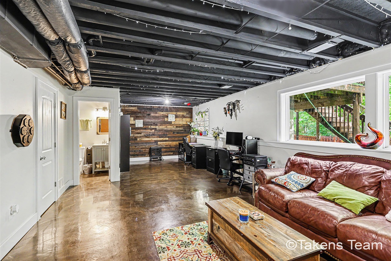 4336 Norway Street Property Photo 21