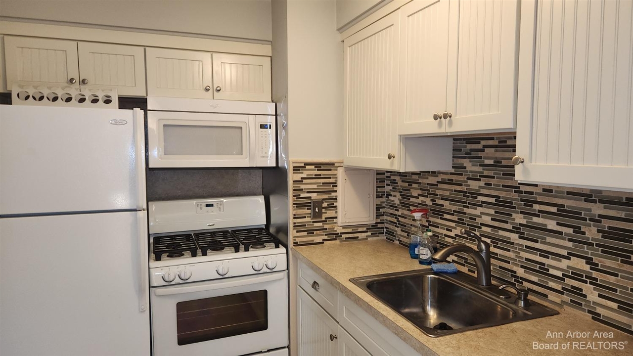 1217 Island Drive Property Photo 2