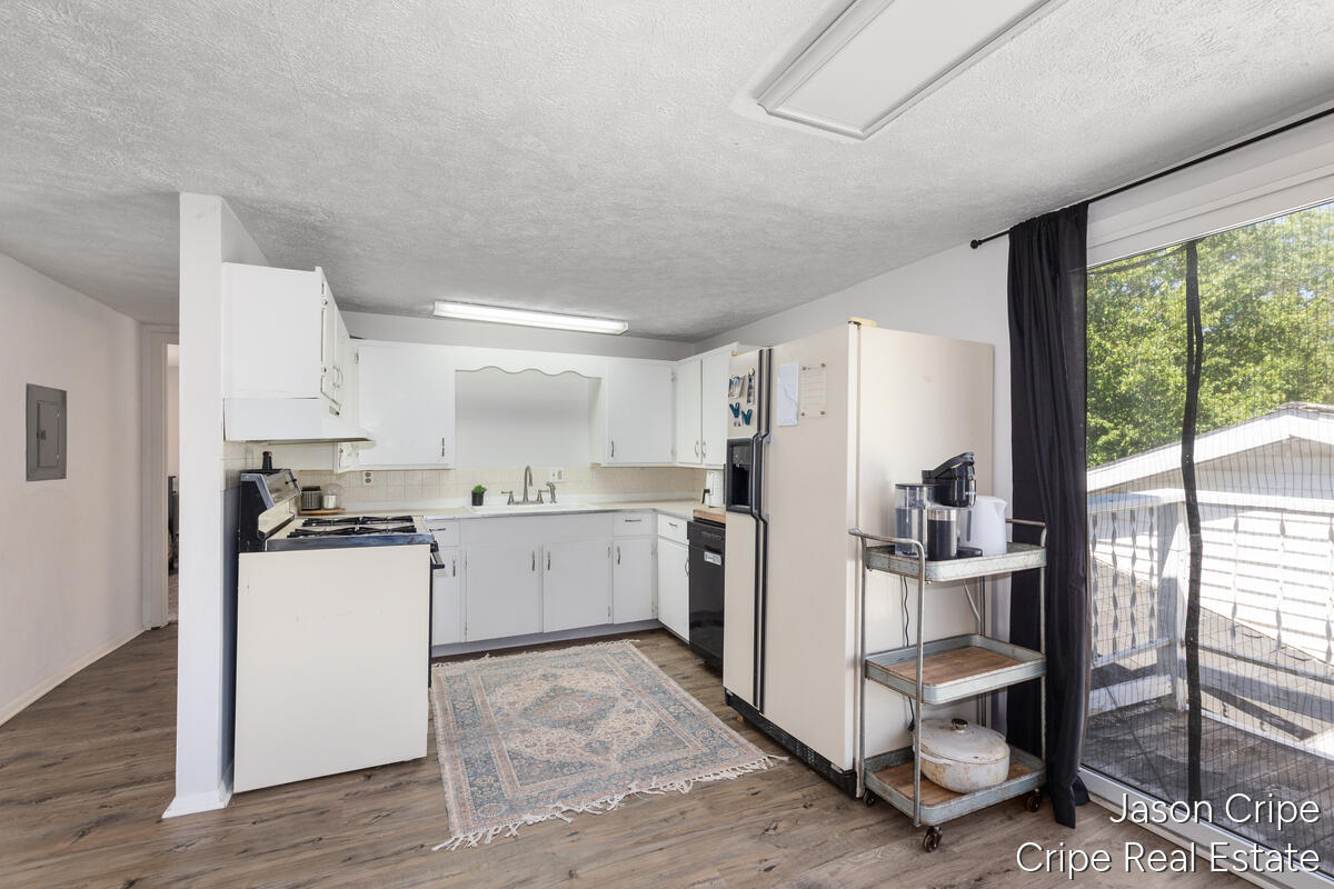 503 Northland Court Property Photo 17