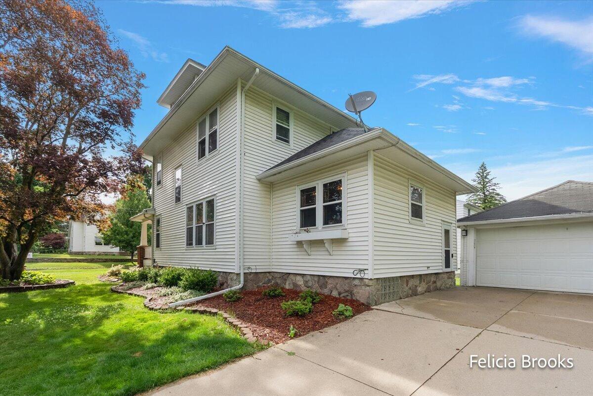 929 S Jefferson Street Property Photo 6