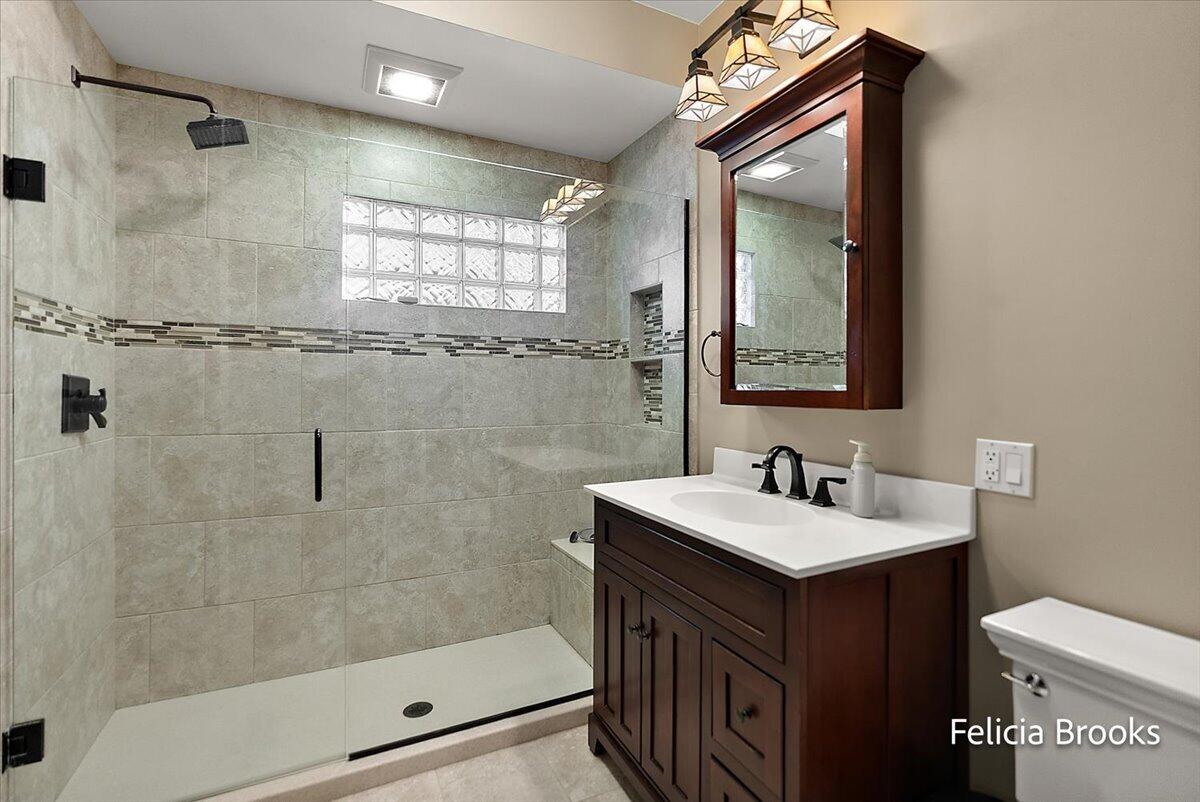 929 S Jefferson Street Property Photo 32