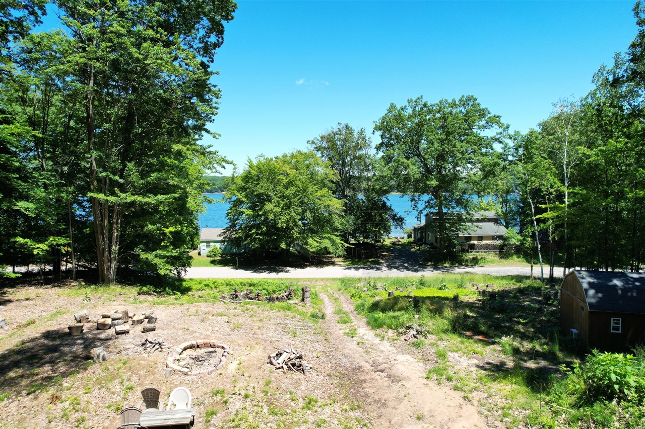 4209 E Townline Road Property Photo 1