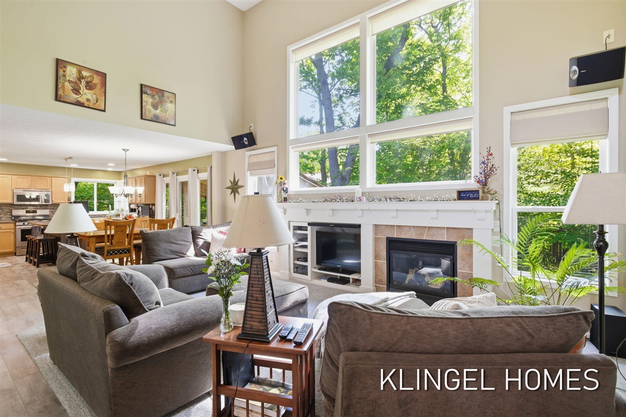 14936 Woodacre Court Property Photo 3