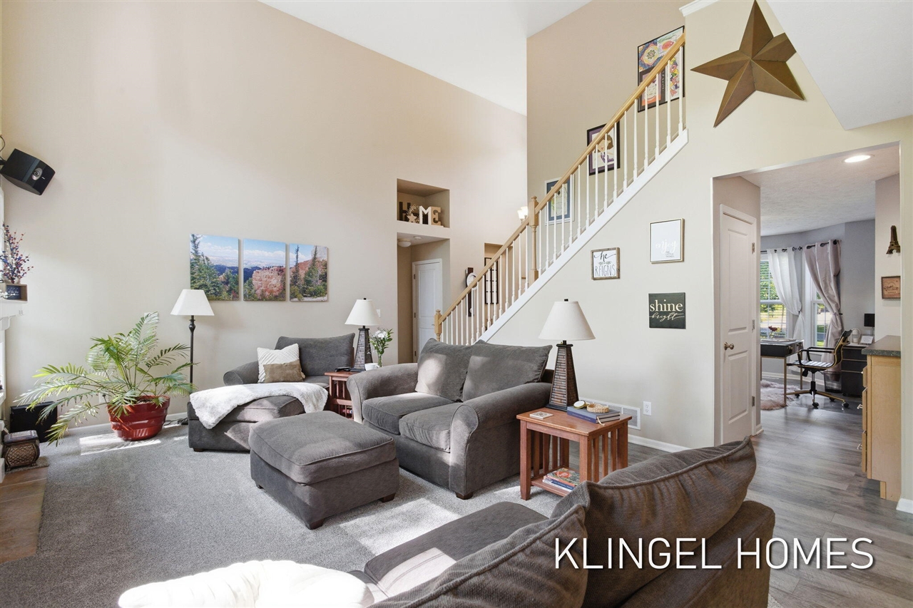 14936 Woodacre Court Property Photo 4