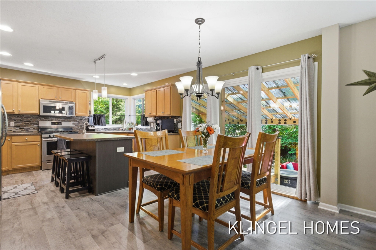 14936 Woodacre Court Property Photo 9
