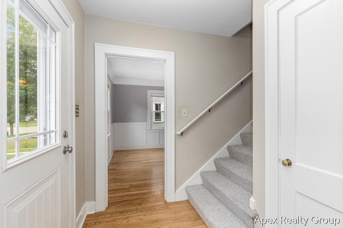 555 E Central Avenue Property Photo 7