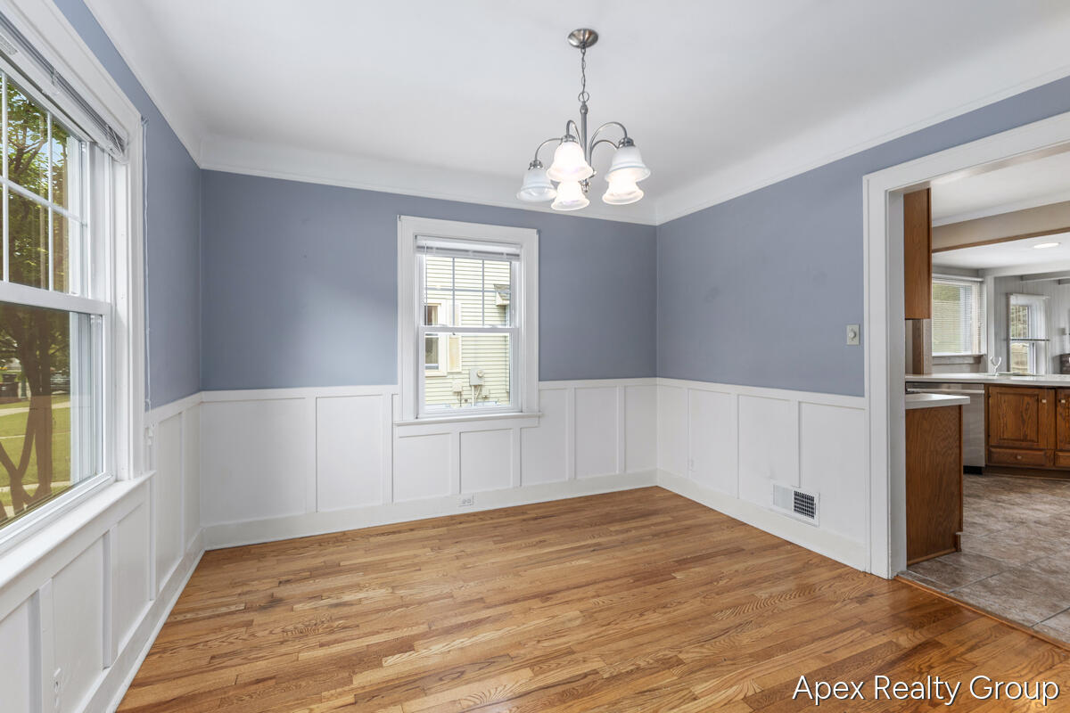 555 E Central Avenue Property Photo 9