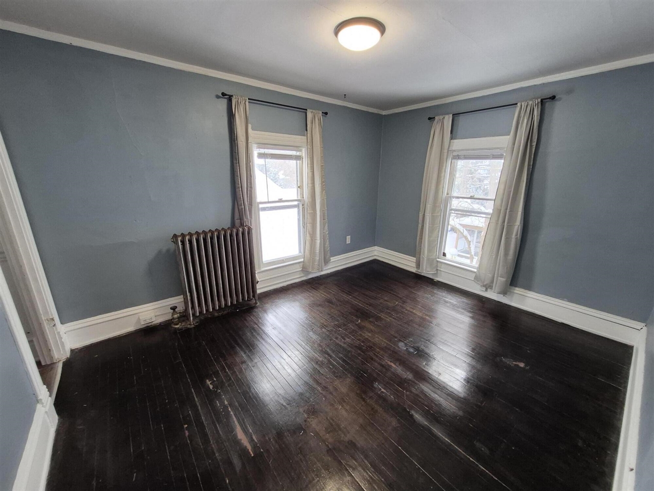 300 Eureka Avenue Property Photo 3