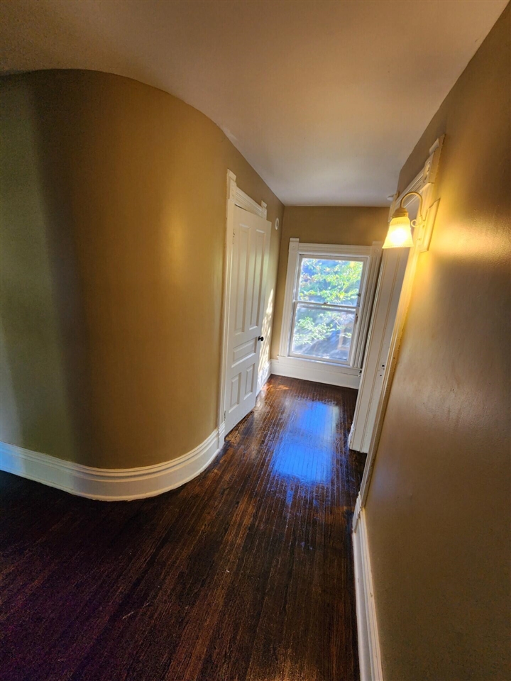 300 Eureka Avenue Property Photo 22