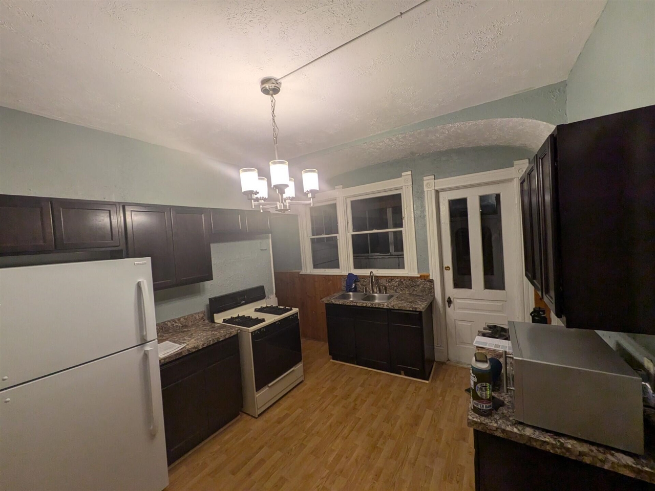 300 Eureka Avenue Property Photo 24