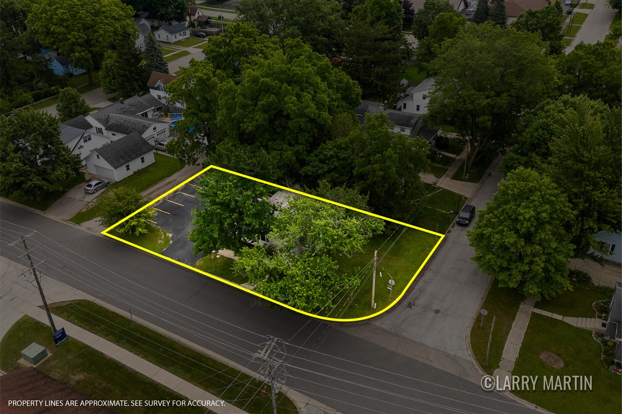 224 S Weaver Avenue Property Photo 22