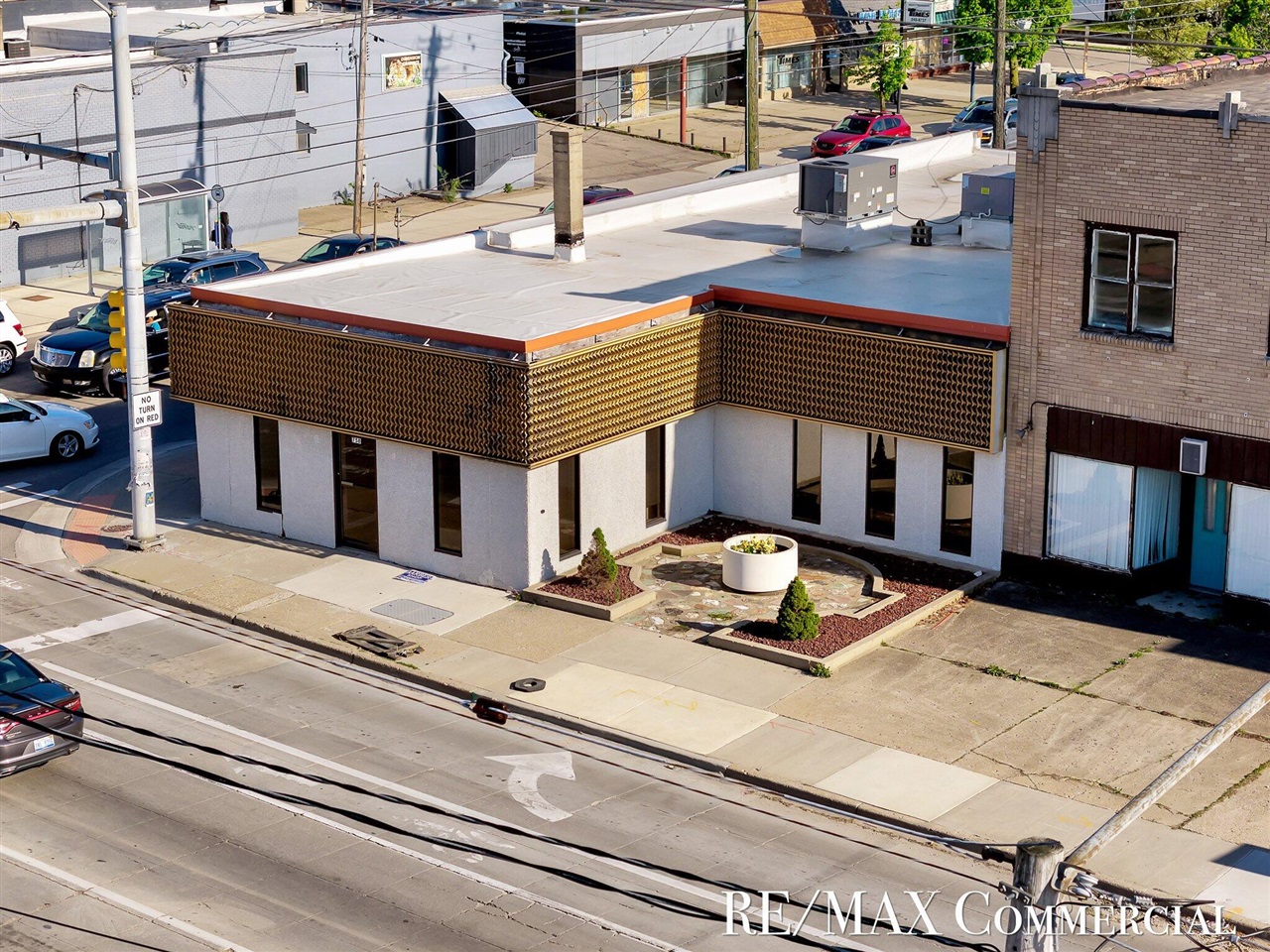 758 Burton Street Property Photo 2