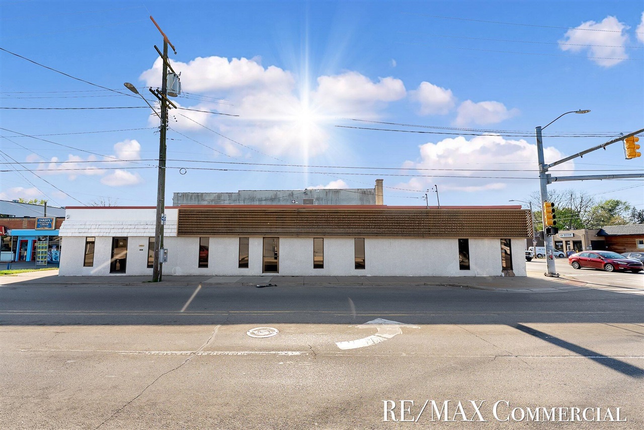 758 Burton Street Property Photo 8