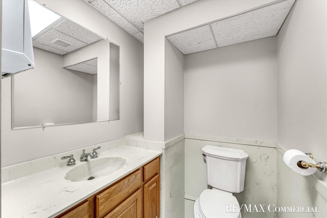 758 Burton Street Property Photo 30