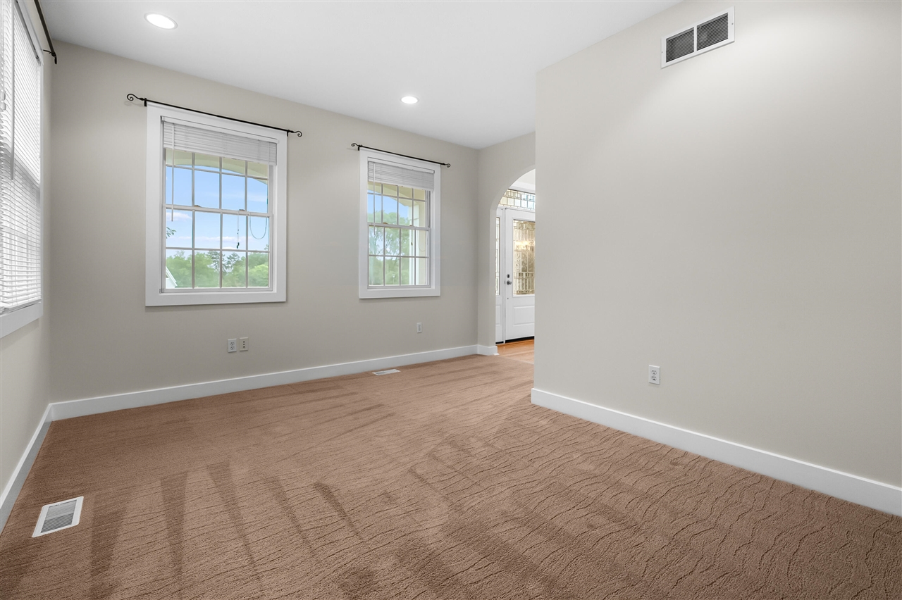 351 Hyder Circle Drive Property Photo 6