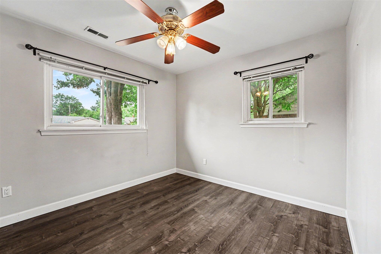 28083 Stuart Avenue Property Photo 16