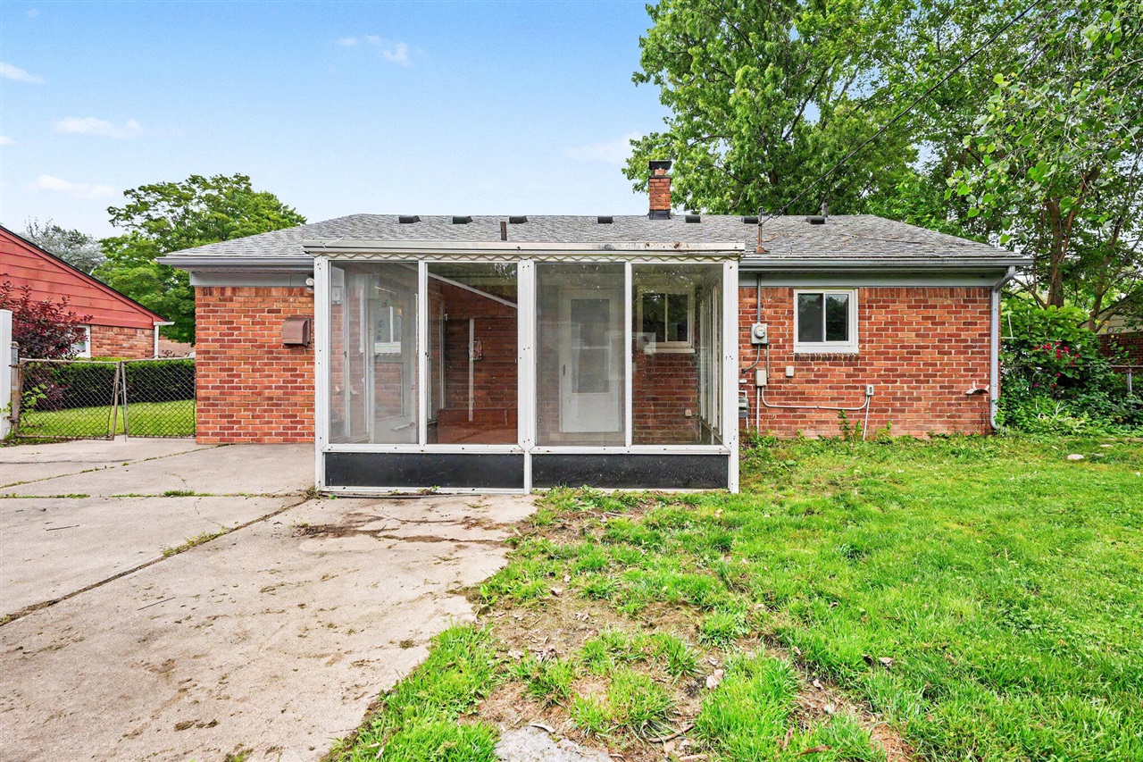 28083 Stuart Avenue Property Photo 23
