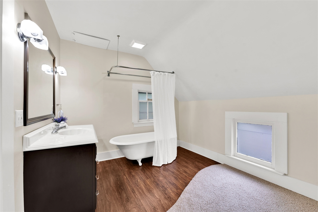 151 Union Avenue Property Photo 15