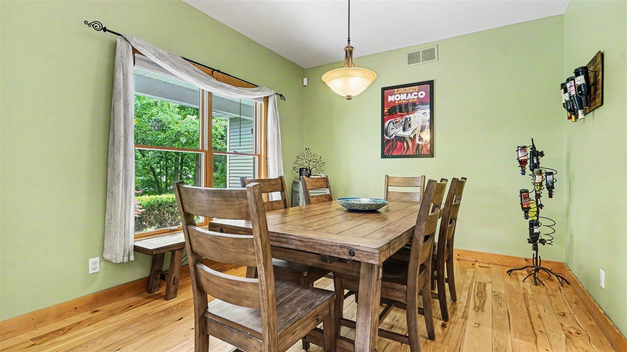 1089 Baker Road Property Photo 11