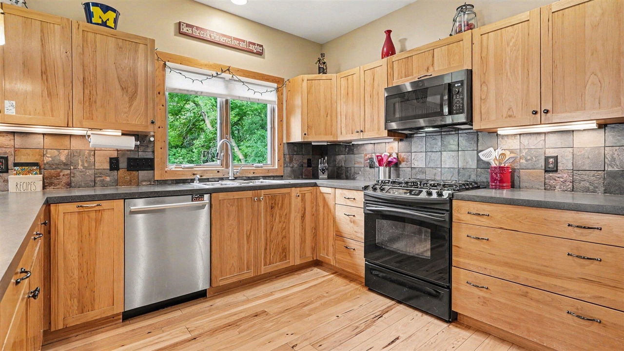 1089 Baker Road Property Photo 14