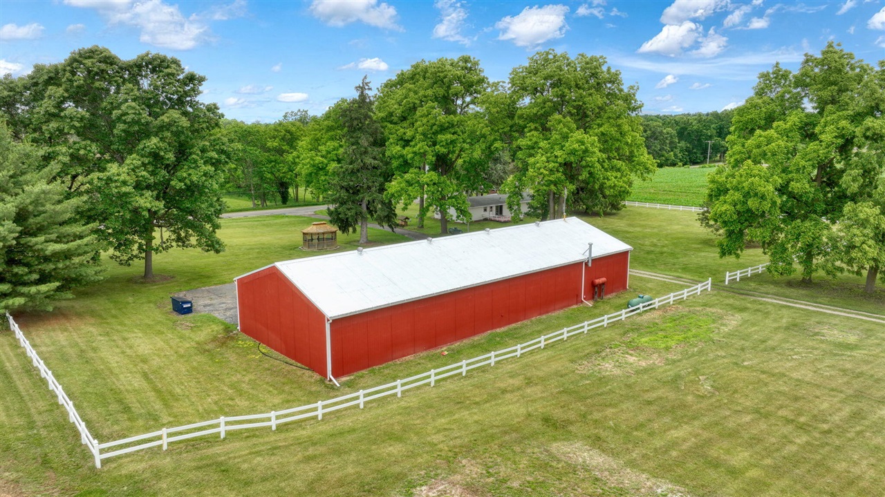 9801 Peterson Road Property Photo 4