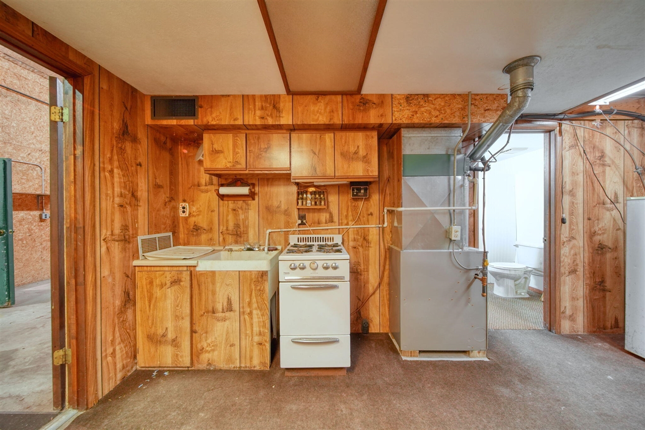 9801 Peterson Road Property Photo 54
