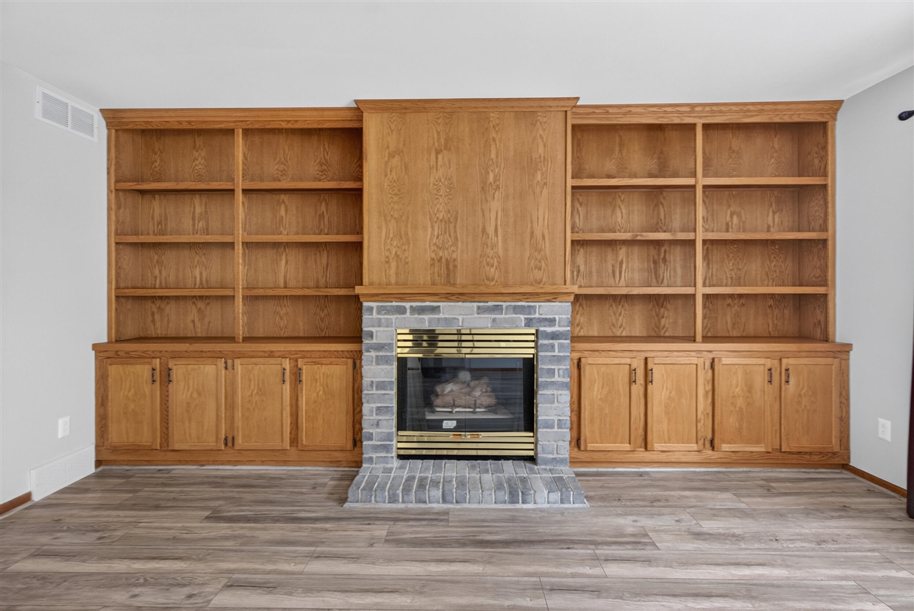 6276 Burning Tree Street Property Photo 15