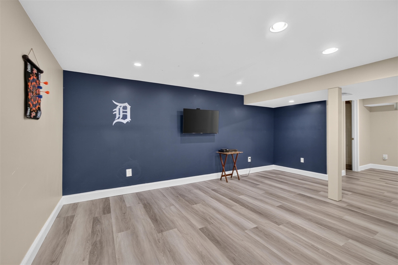 6276 Burning Tree Street Property Photo 43