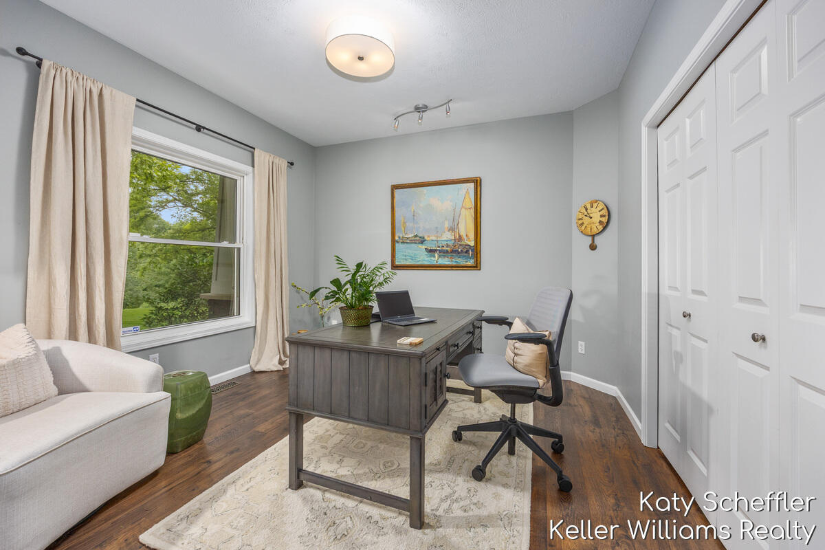 4611 Windcliff Drive Property Photo 13