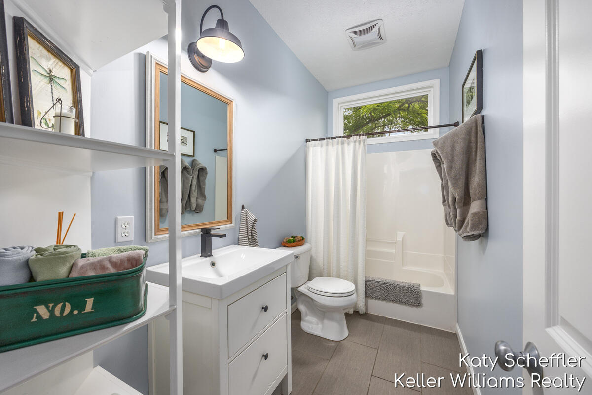 4611 Windcliff Drive Property Photo 18